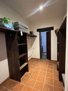 CASA MALAQUITA HOST